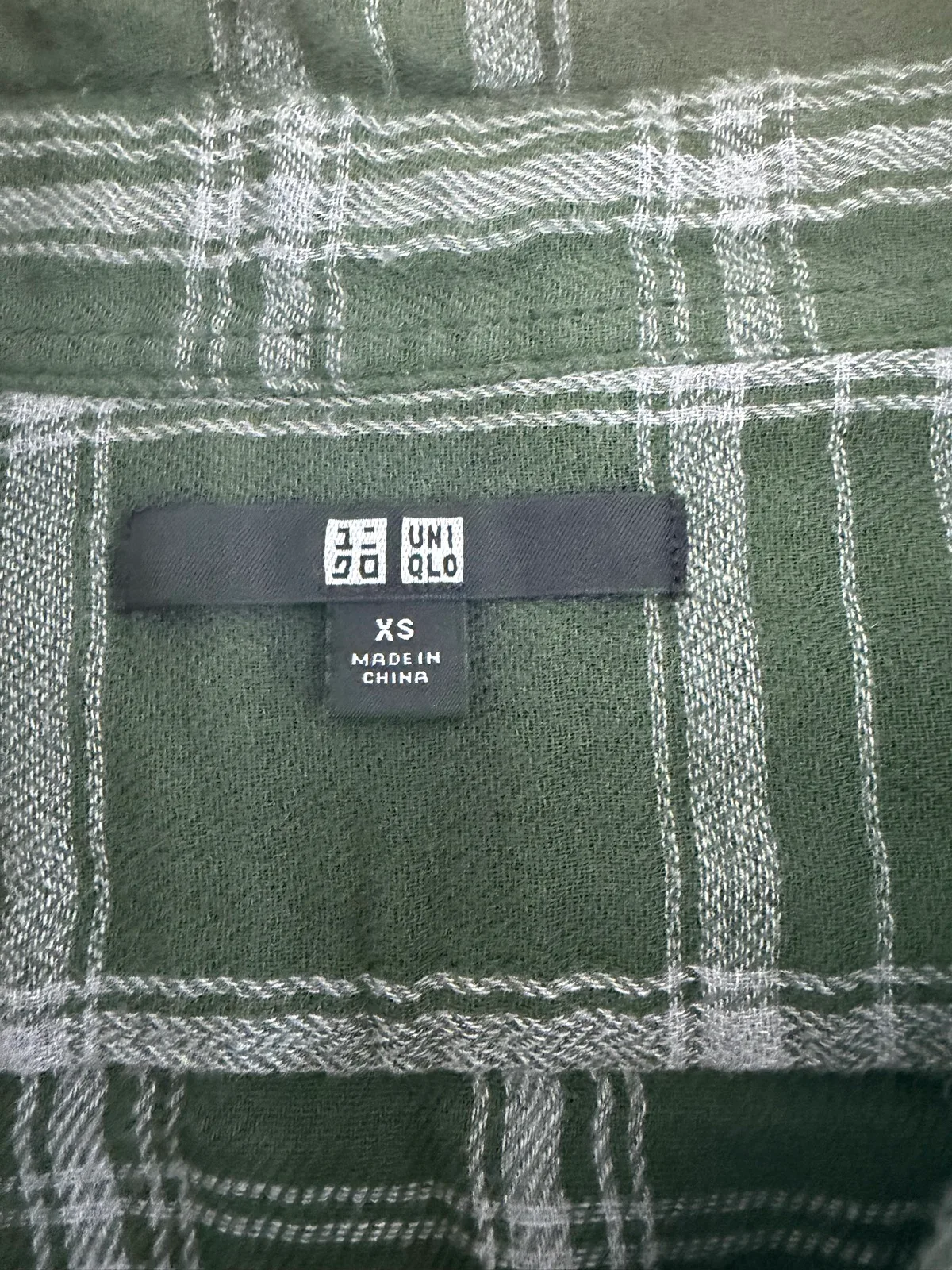 Uniqlo green and white shirt size XS – photo 2