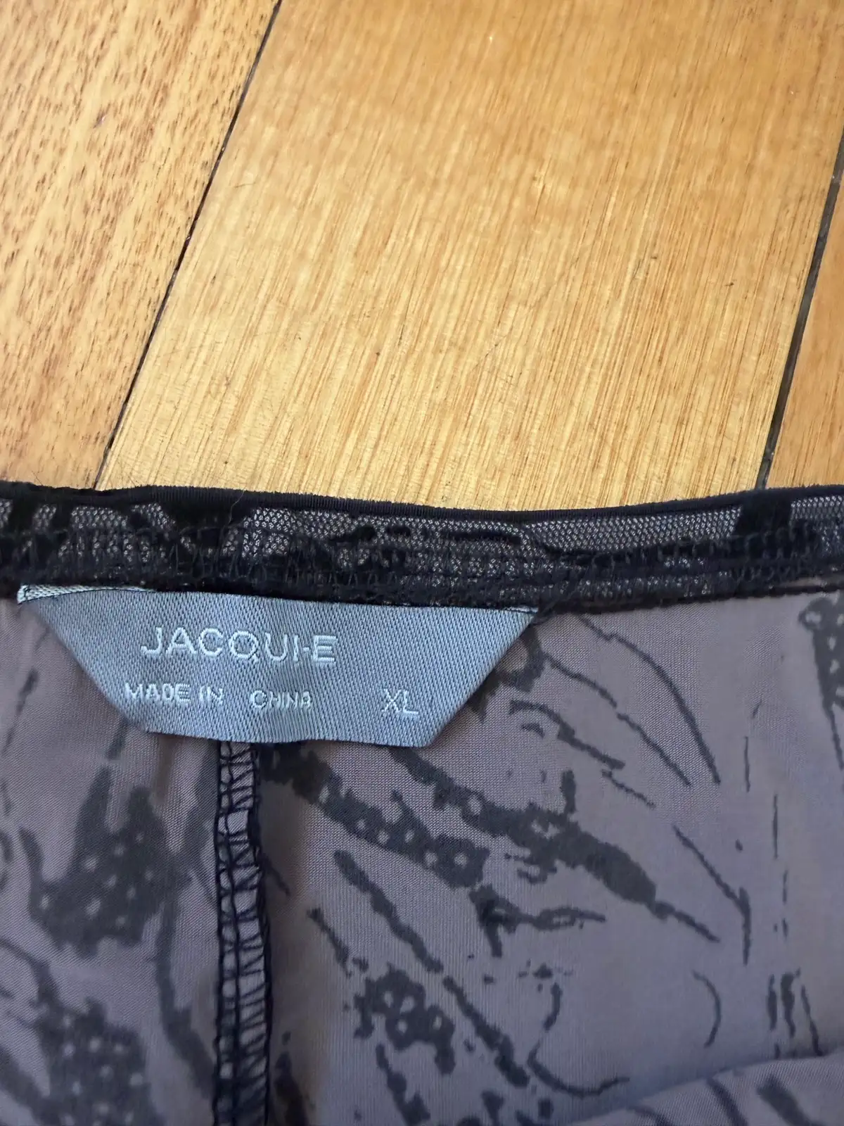 Jacqui E floral velvet skirt size XL – photo 3