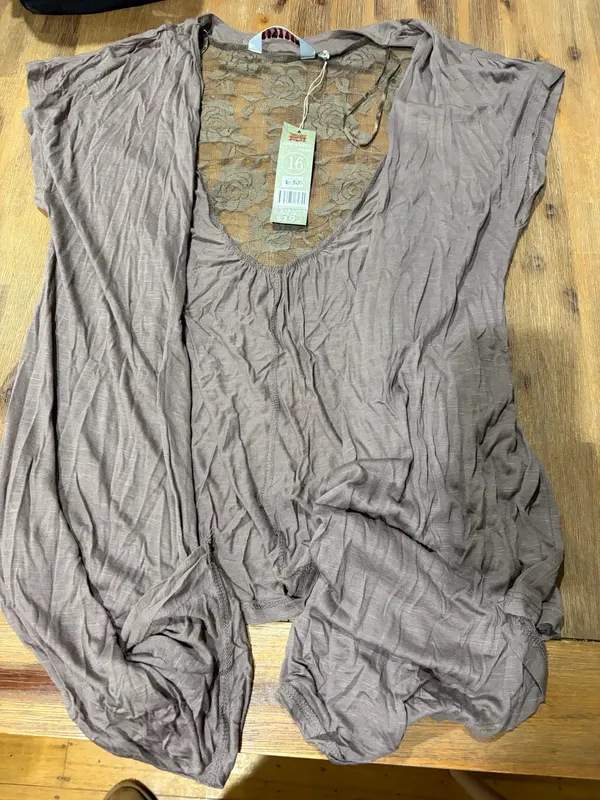 Rivers open front short sleeve cardigan size 16