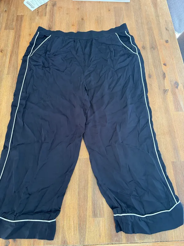 Country Road cropped pj pants size L