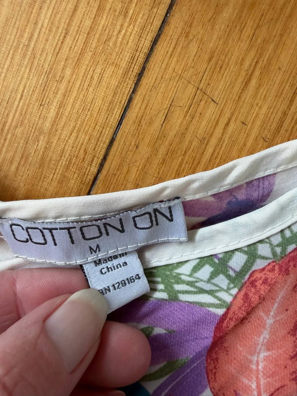 Cotton on sleeveless white floral dress size m – photo 2