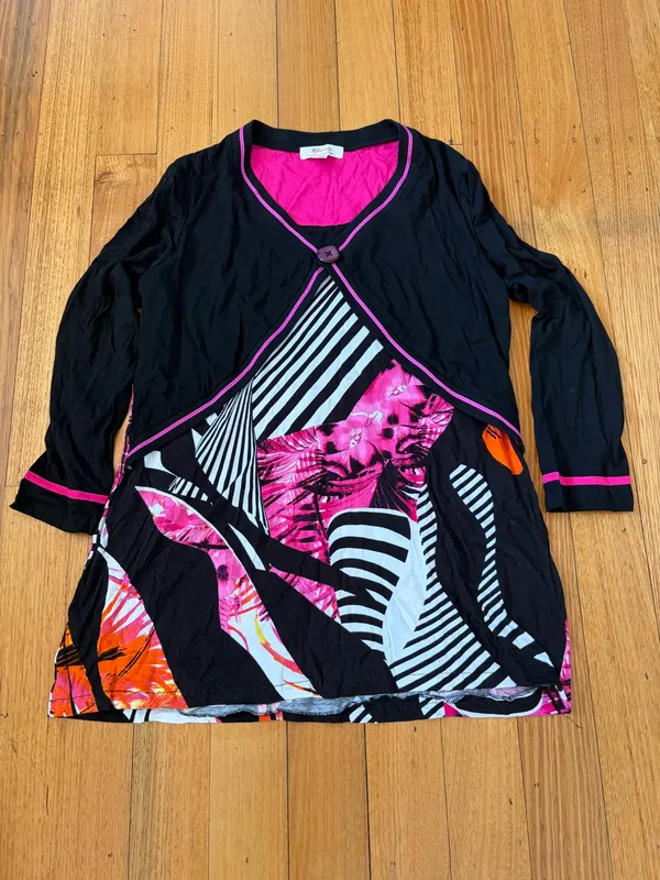 Clarity long sleeve layered top size L