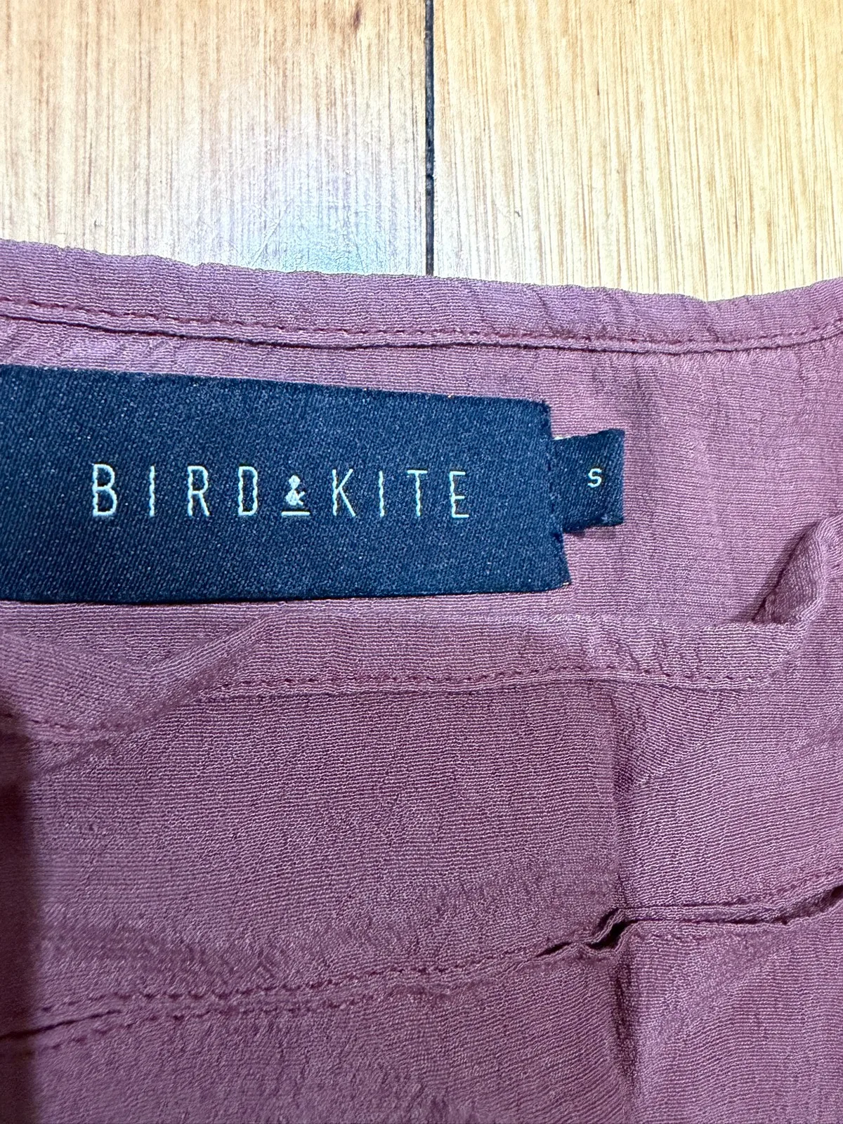 Bird and kite eyelet tunic blouse size s — photo 2