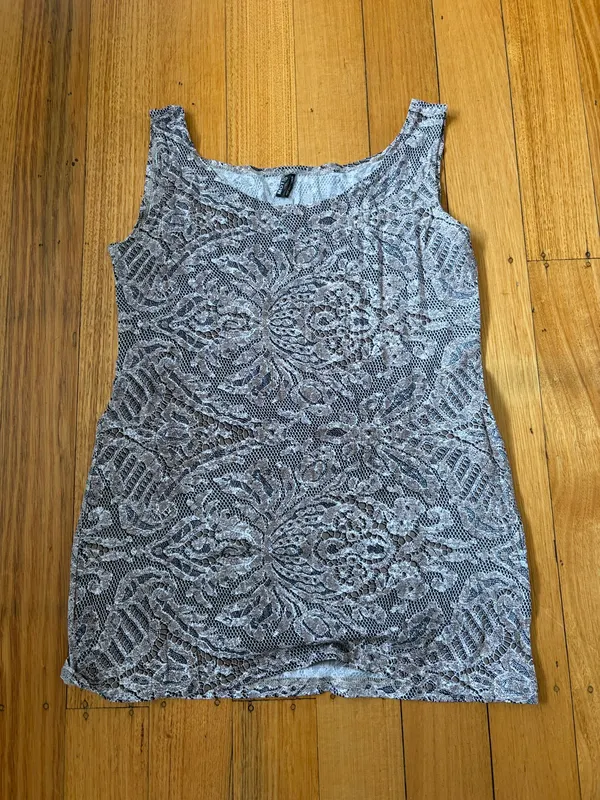 Motto sleeveless tank size 12