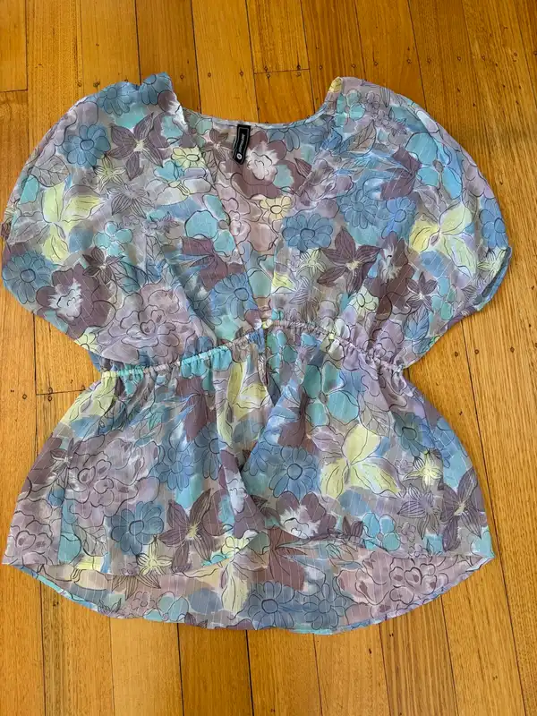 Jeanswest blouse or cover up size 16