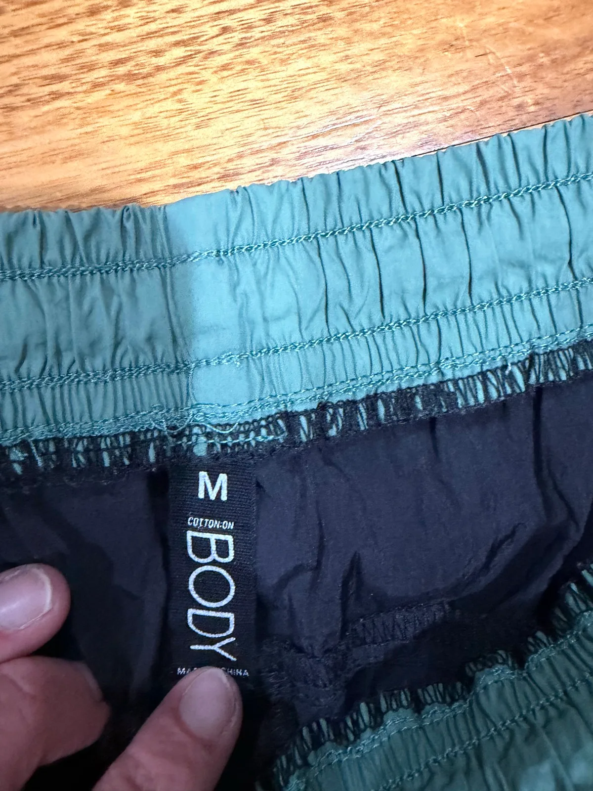 Cotton on body lightweight joggers size m (windbreakers) – photo 2