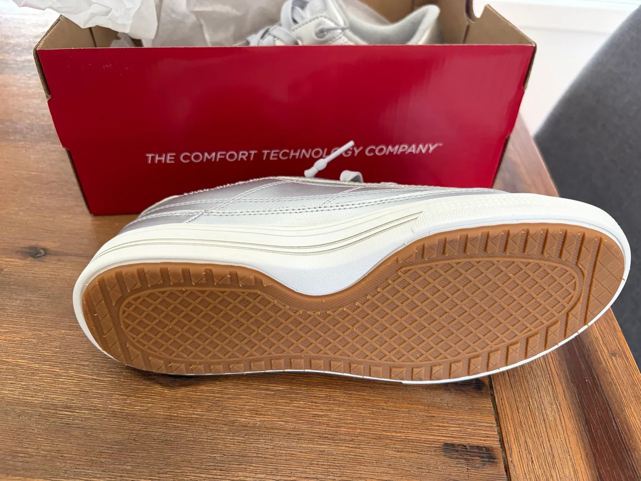 Skechers glistening gal silver sneakers size 9 — photo 4