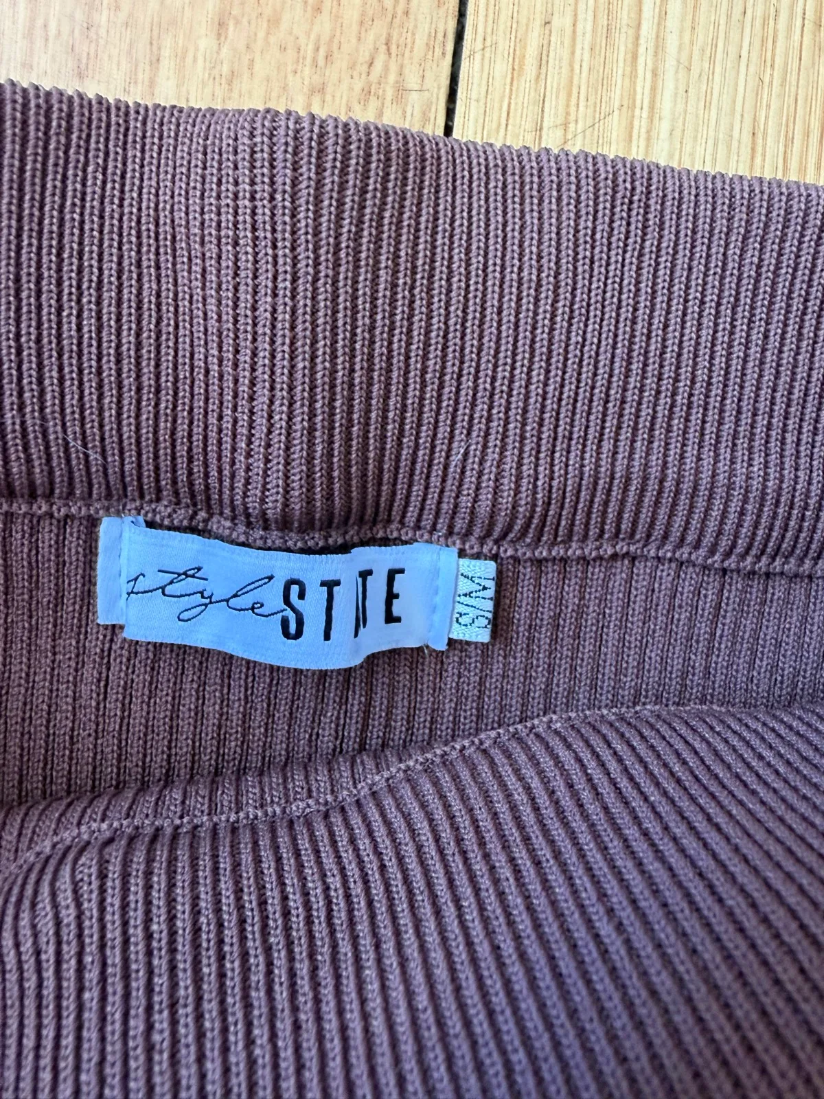 Style state choc brown ribbed knit column skirt size s/m – photo 2