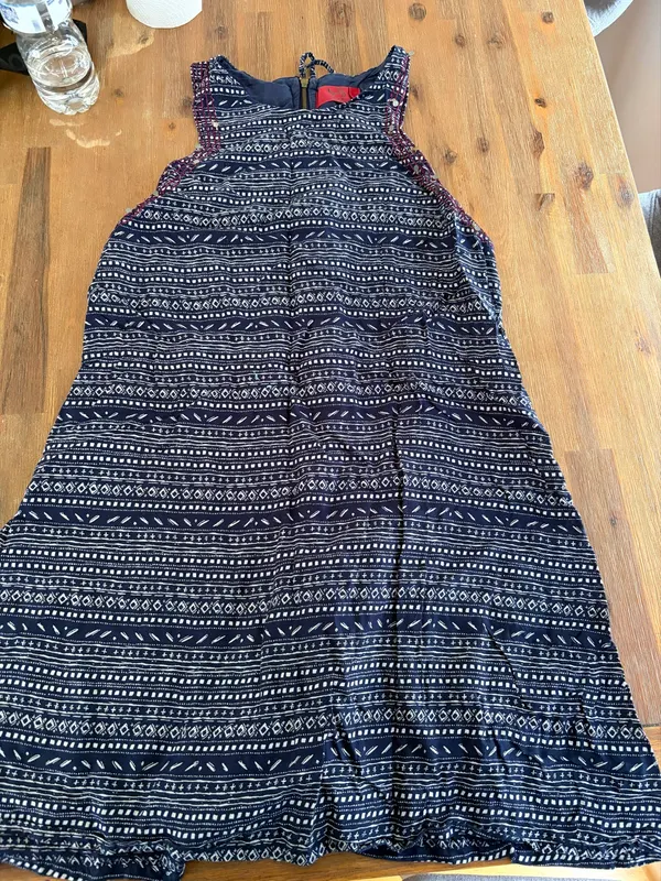 Tigerlily summer dress size 8