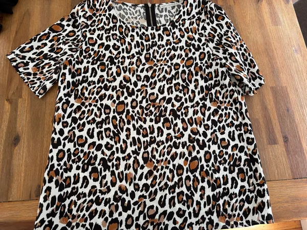 Target women’s top size 10