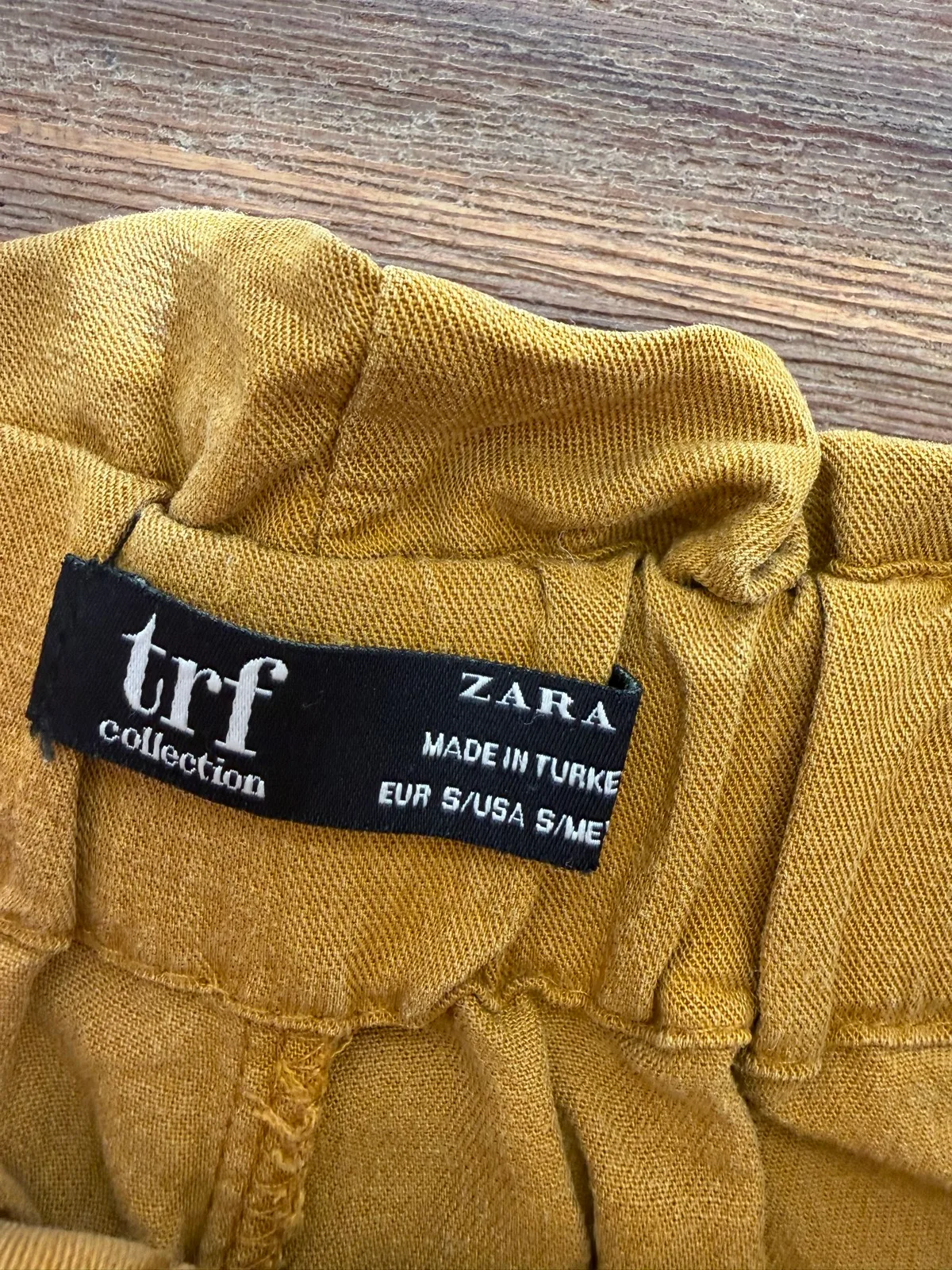 Zara trf collection high waisted shorts size s — photo 2