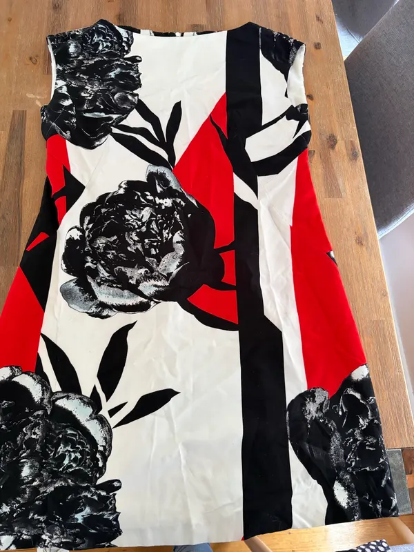 Veronika Maine sleeveless shift dress size 14