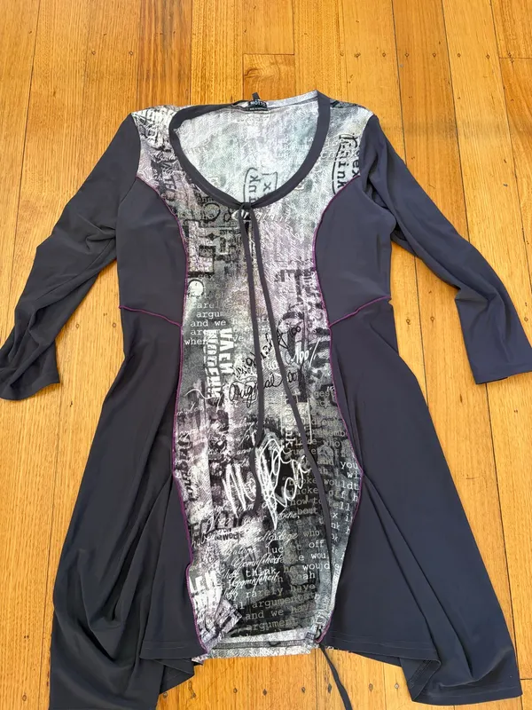 Motto long sleeved mixed media tunic size 12