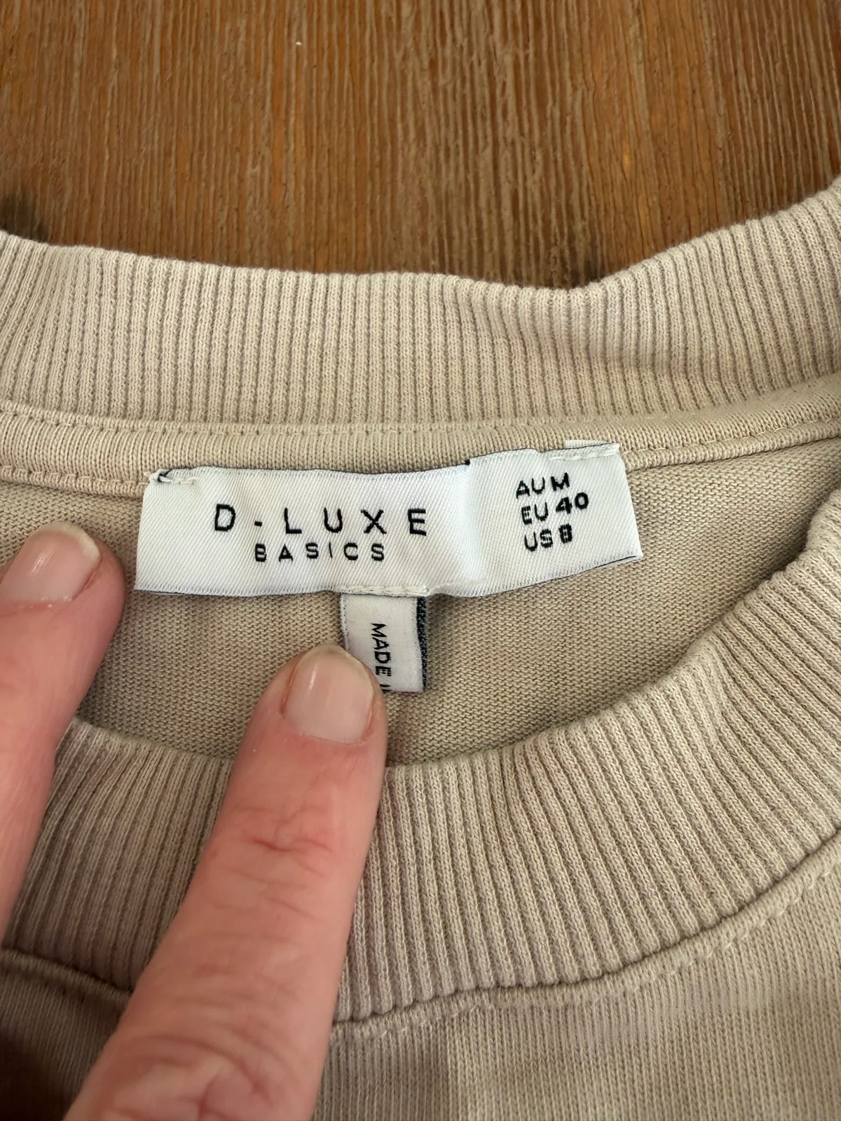 Decjuba d luxe beige tshirt dress size m — photo 2