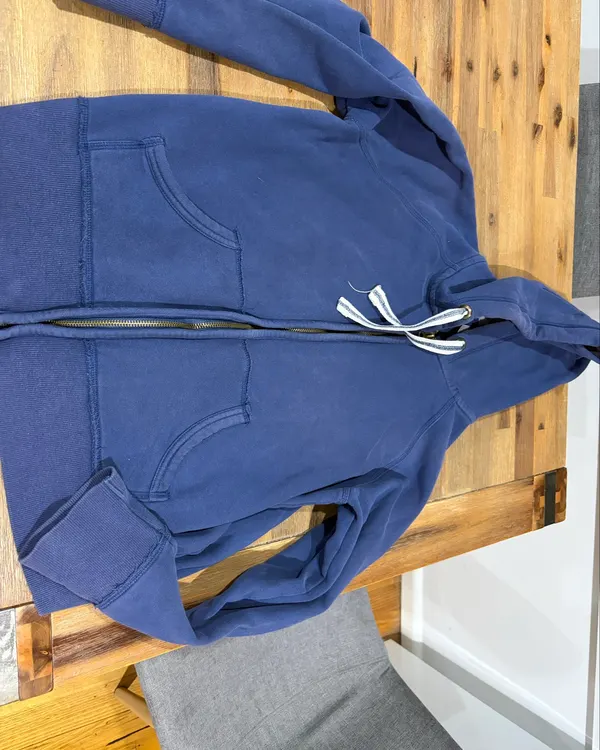 Target size 16 hooded jumper