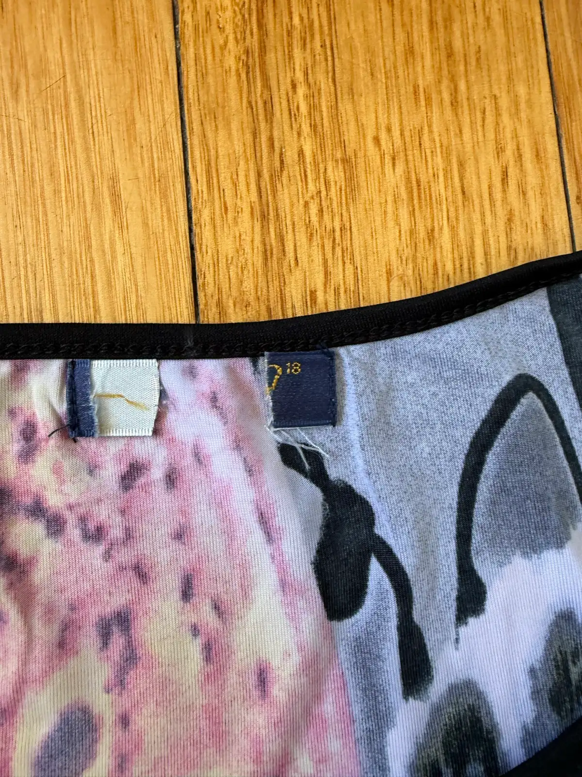 Multicoloured abstract short sleeve top size 18 – photo 2
