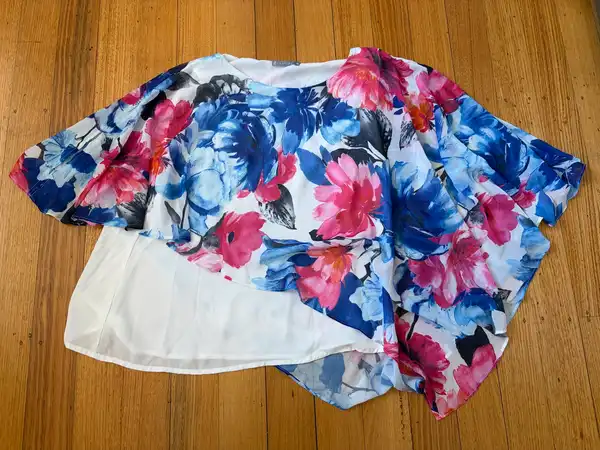 katies blue white pink floral chiffon layered round neck short sleeve blouse 16