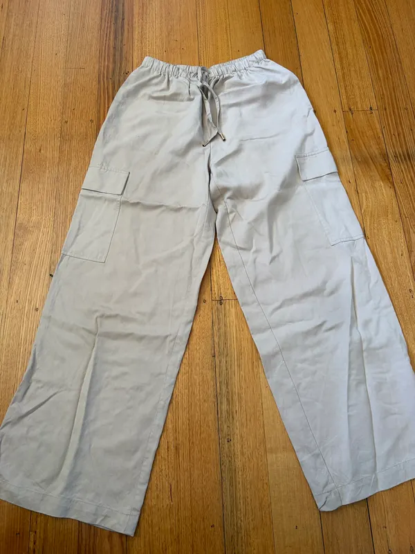 Forever new wide leg utility cargo pants size 8