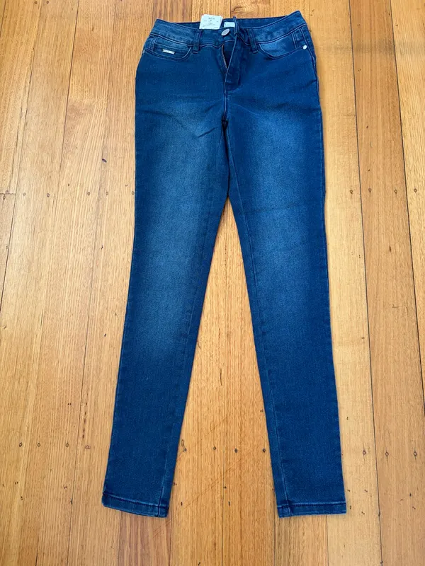 BNWT Anko super skinny jeans size 6