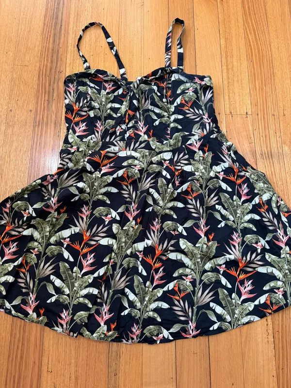 Avella tropical print dress size 20