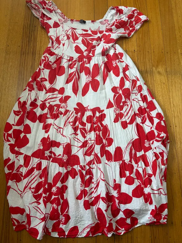 Dotti red and white floral tiered dress size 16