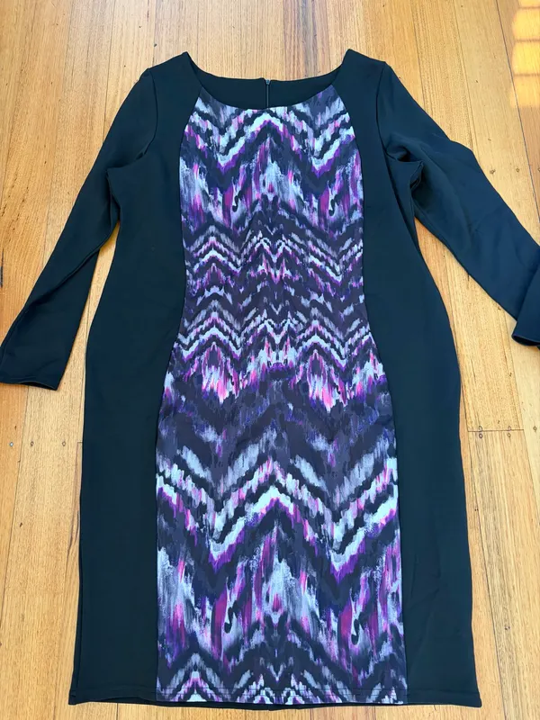Virtuelle stretch body con midi dress size s (16)