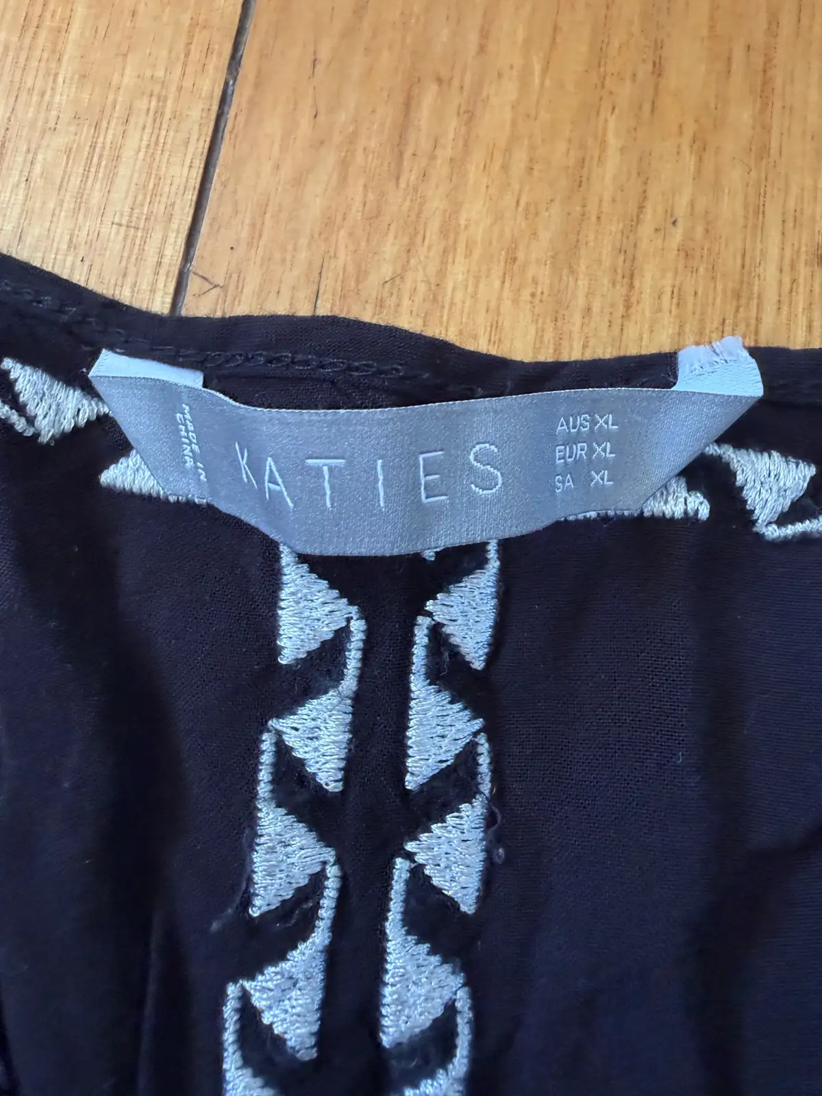 Katies geometric print sleeveless top size xl – photo 2