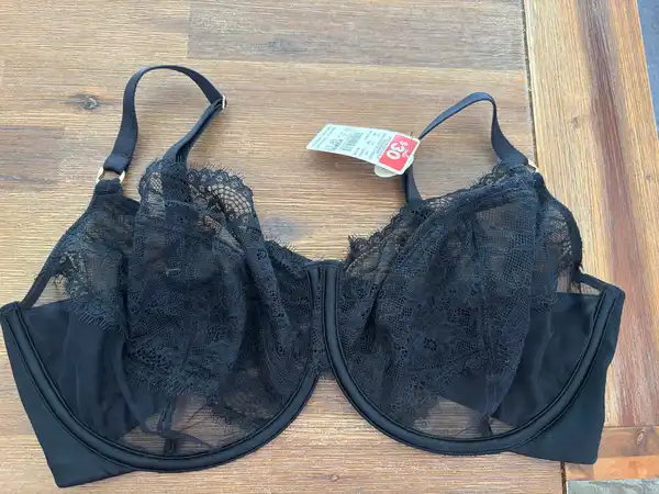 Brand new size 16 E bra