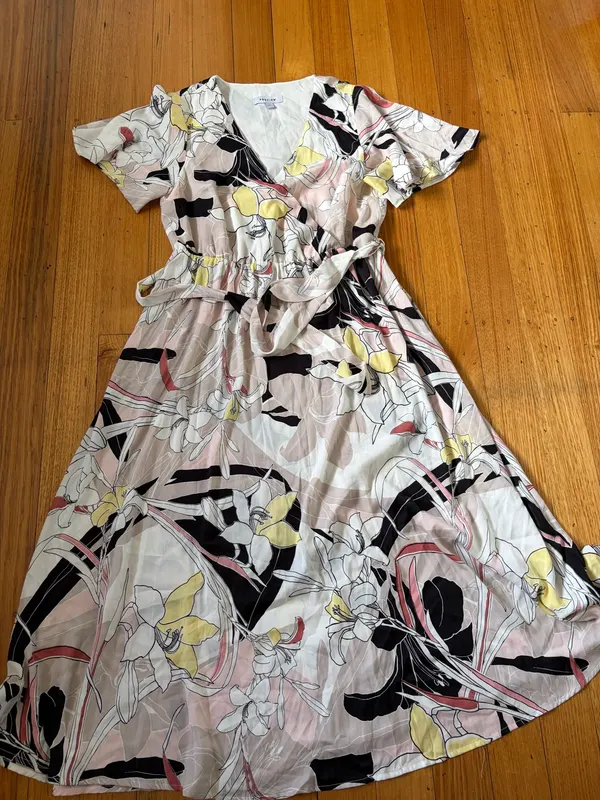 Preview floral flare maxi size 14