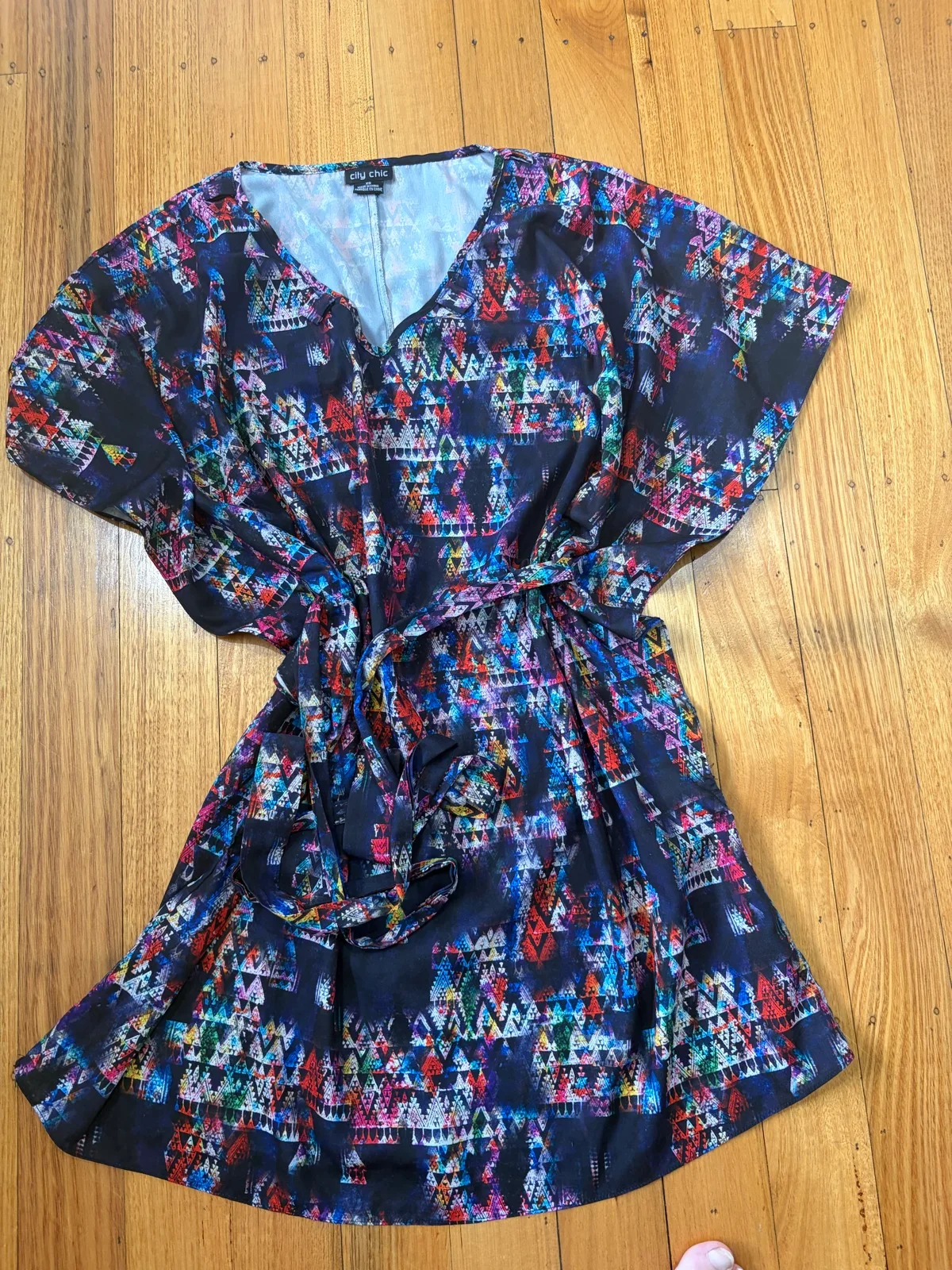 City chic v neck knee length dress size 14 – photo 2