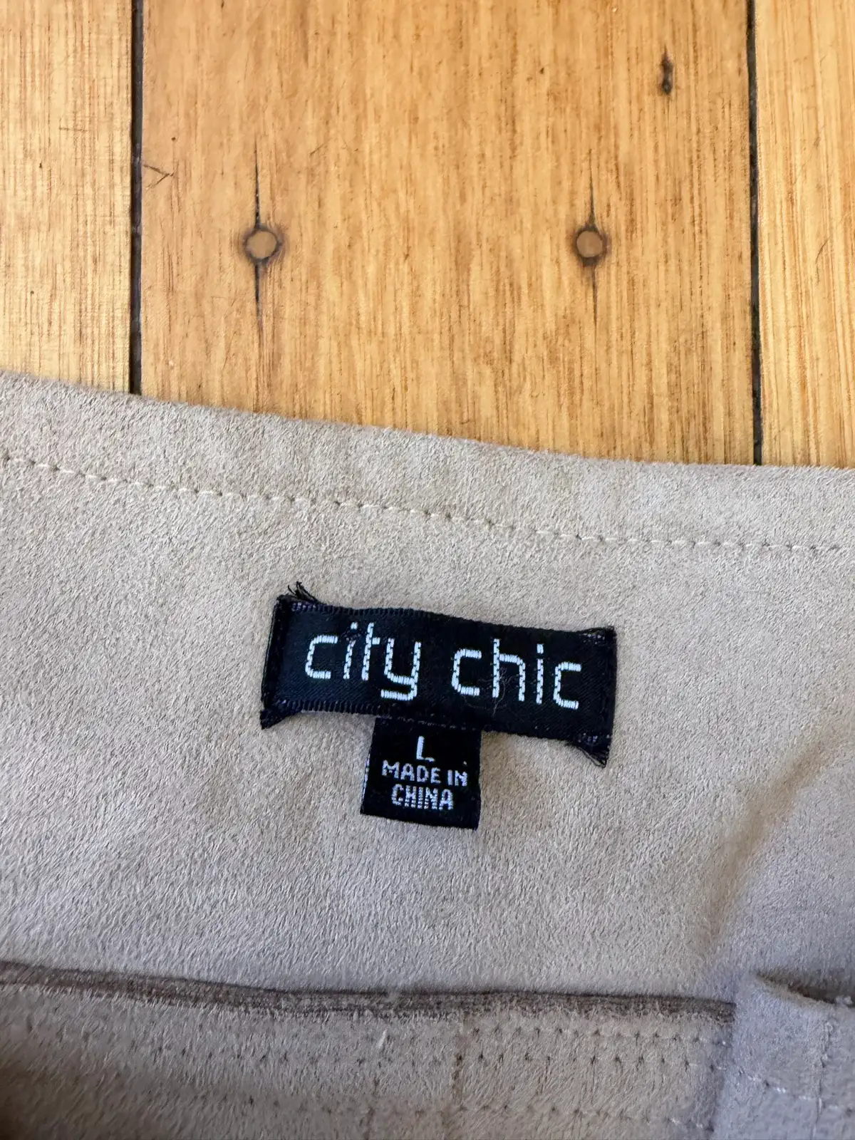 City chic faux suede fringe jacket size L (20) – photo 2