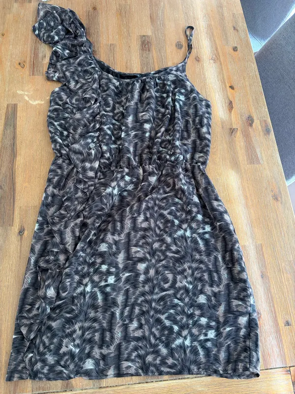 Glassons mini to knee length dress size 14