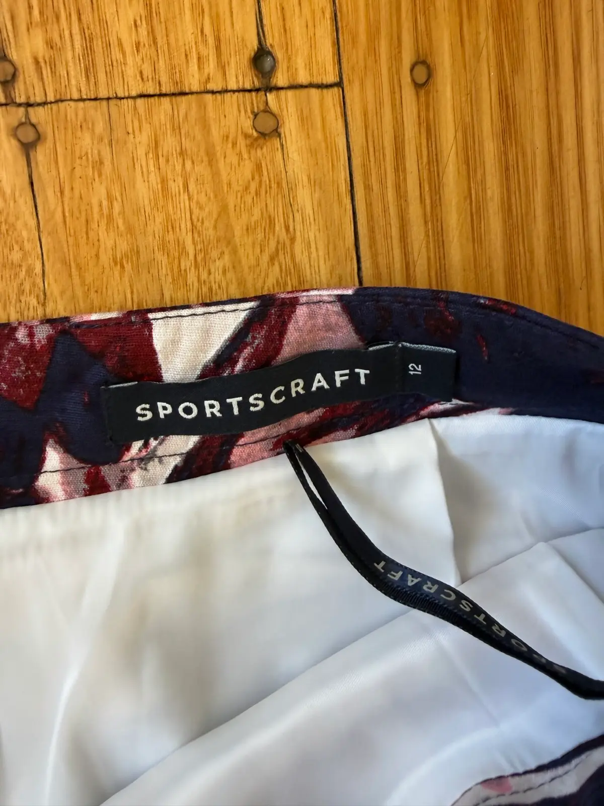 Sportscraft tulip print skirt size 12 – photo 2
