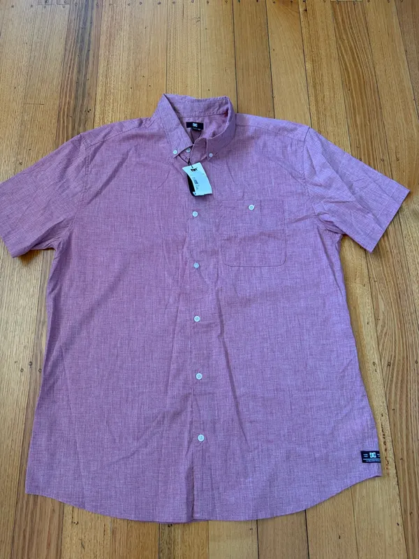 DC shoes button down shirt BNWT size XL