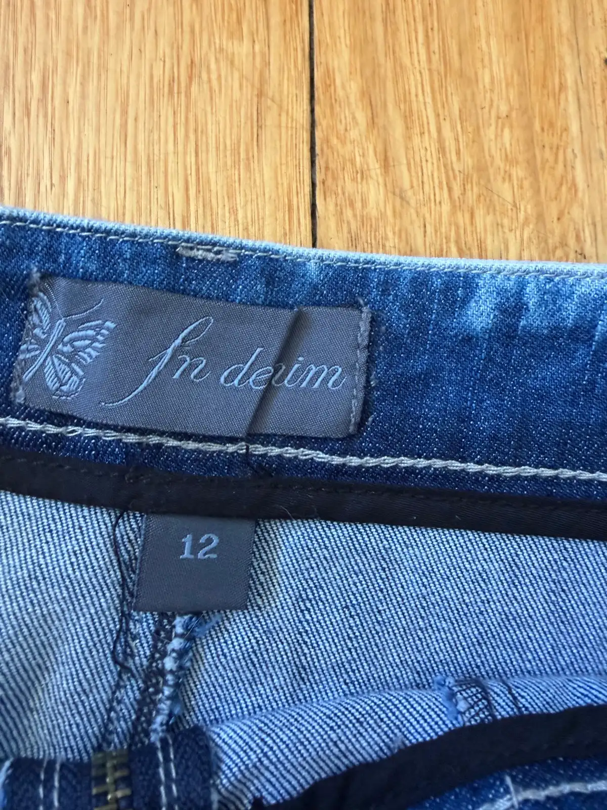 In Denim mini skirt size 12 – photo 2