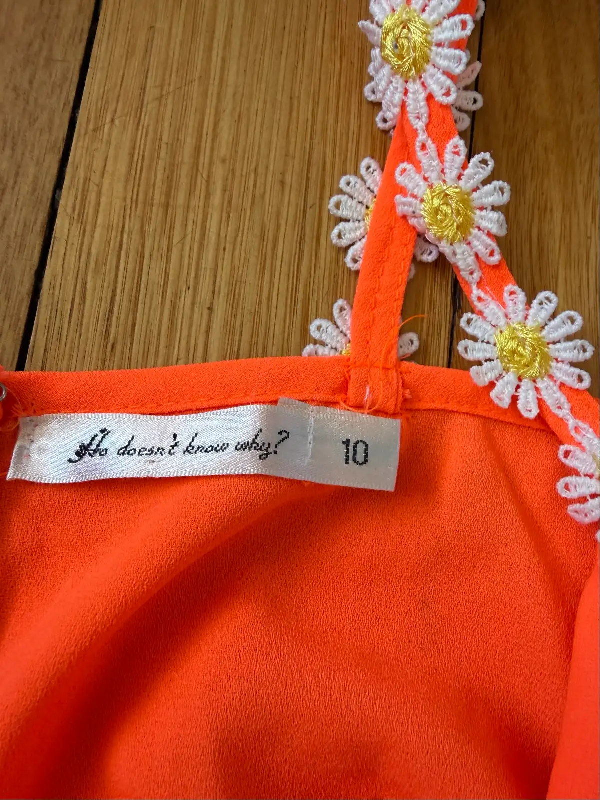 Ho doesn’t know why?  Orange Strappy Playsuit Daisy Embroidered Trim Size 10 – photo 2