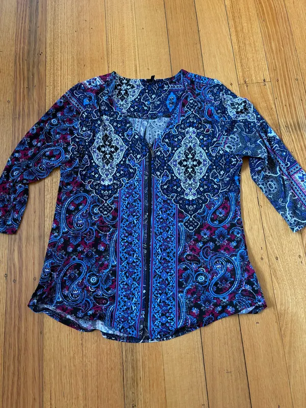 Motto 3/4 sleeve zip front top size 12