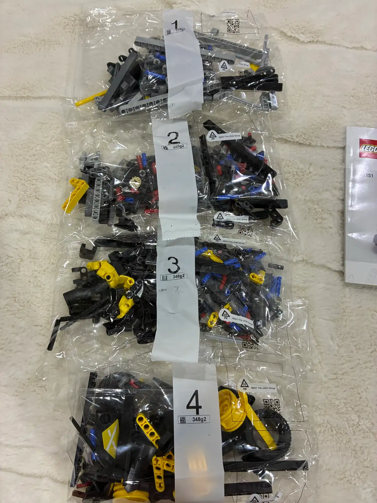Lego technic Bugatti bolide – photo 4