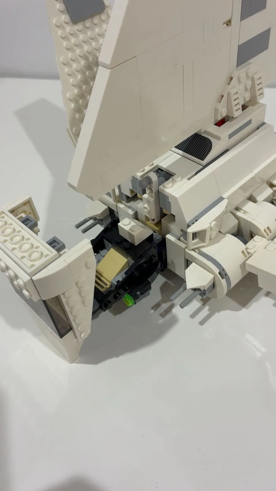 LEGO Star Wars Imperial Shuttle 75302 – photo 8