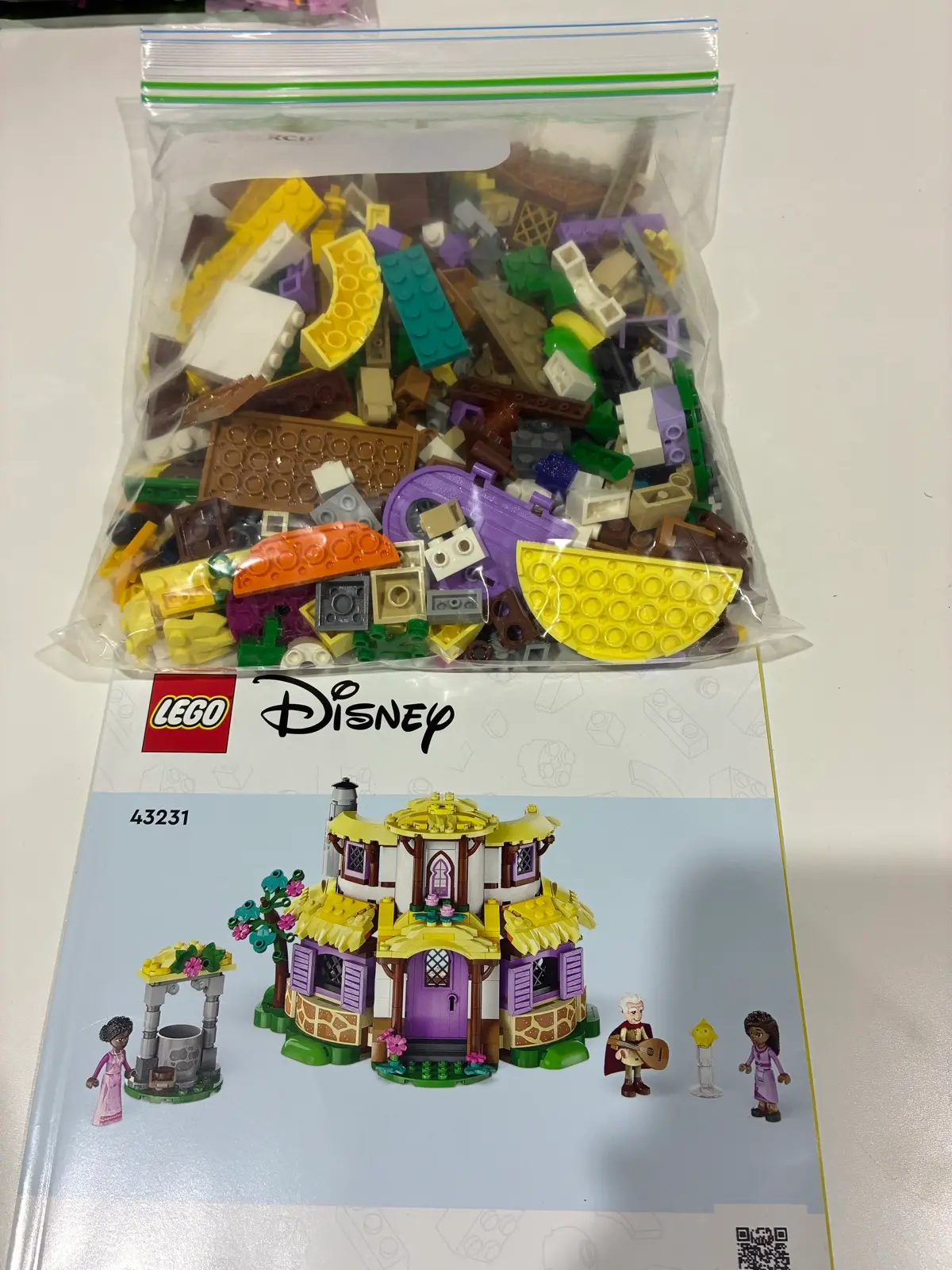LEGO Disney Asha’s cottage – photo 4