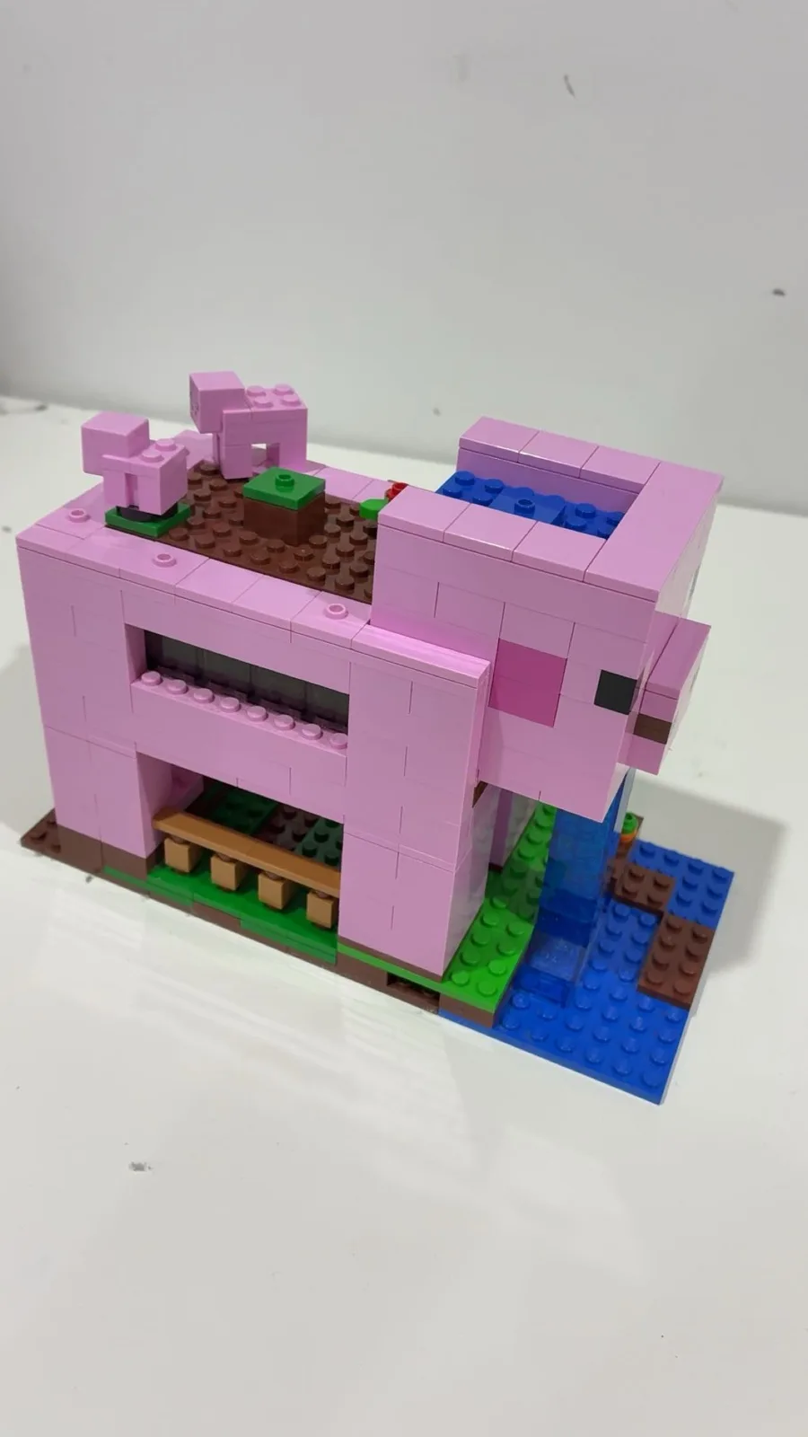 Minecraft Pig House Lego set 21170 – photo 3