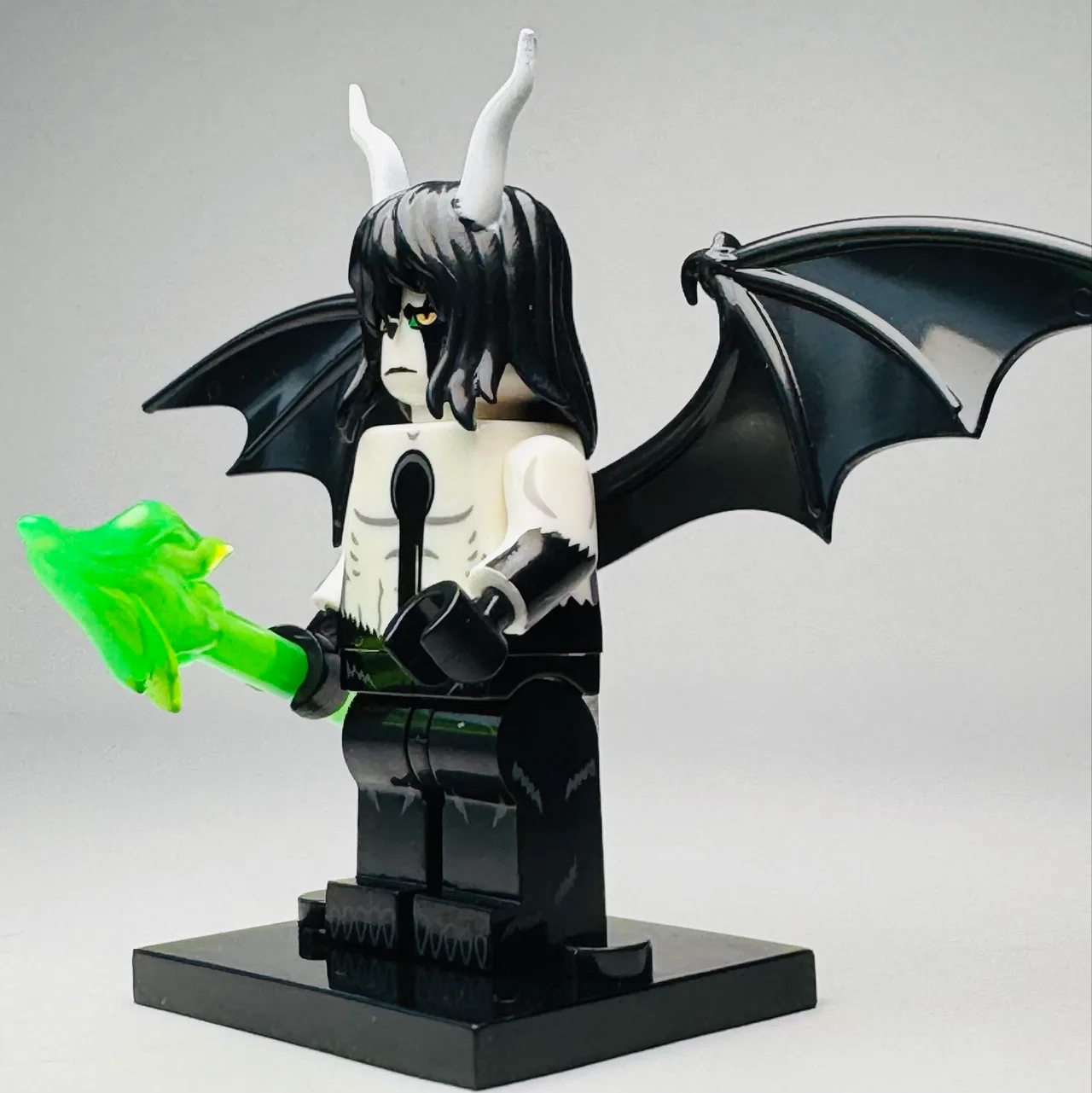 Bleach Anime - Ulquiorra Custom Brick Minifigure (2178) – photo 3