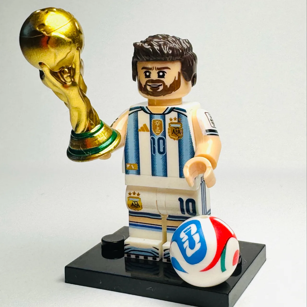 Lionel Messi 2026 WC - Custom Minifigure — photo 3