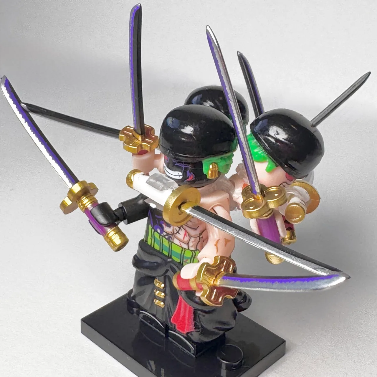 Roronoa Zoro - One Piece Anime Custom Brick Minifigure (661) – photo 2