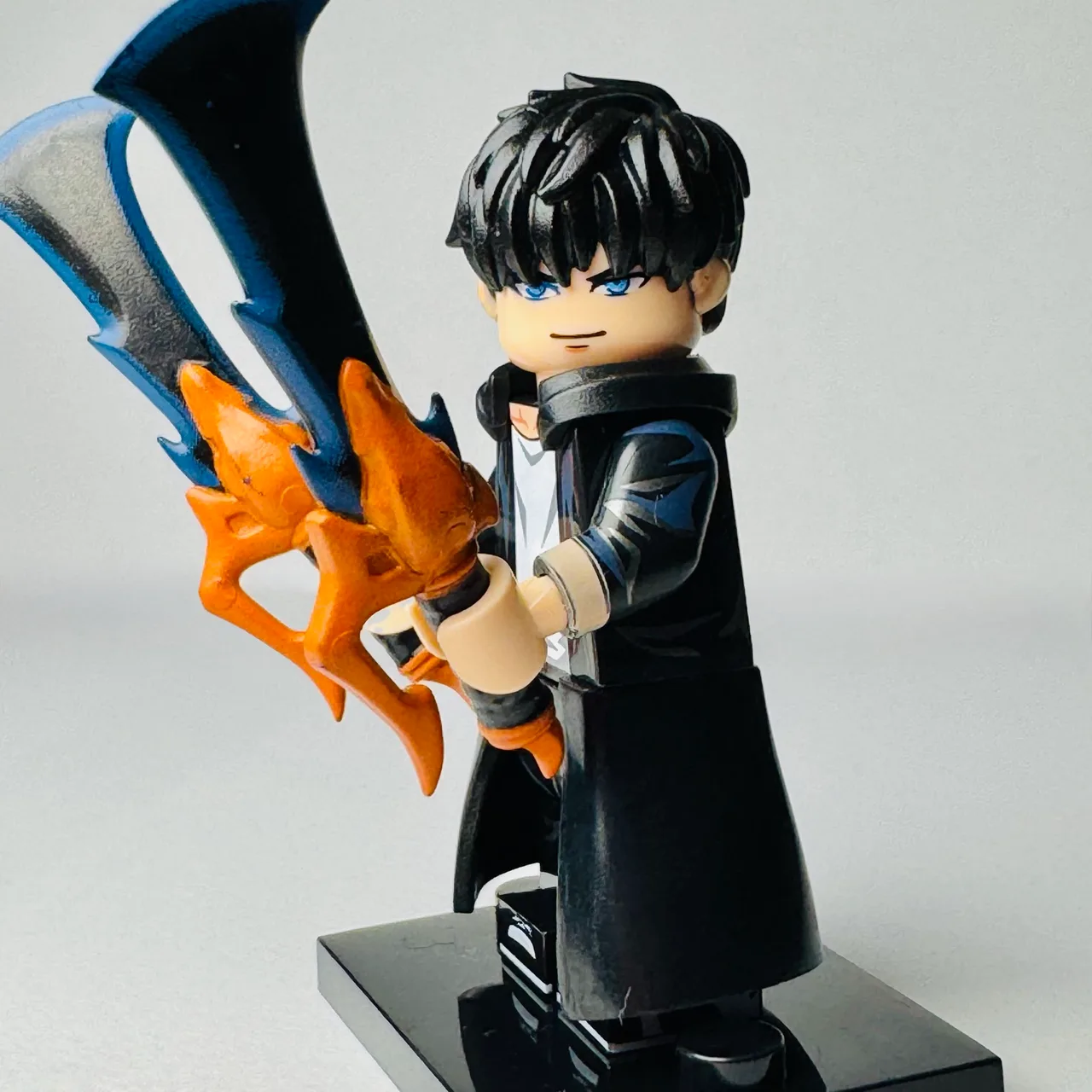 Solo Leveling - Sung Jinwoo Custom Brick Minifigure (3021) – photo 2